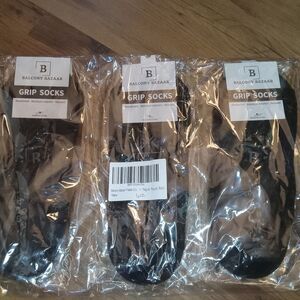 Pilates Grip Socks with Straps for Women - 3 Pairs of All Black